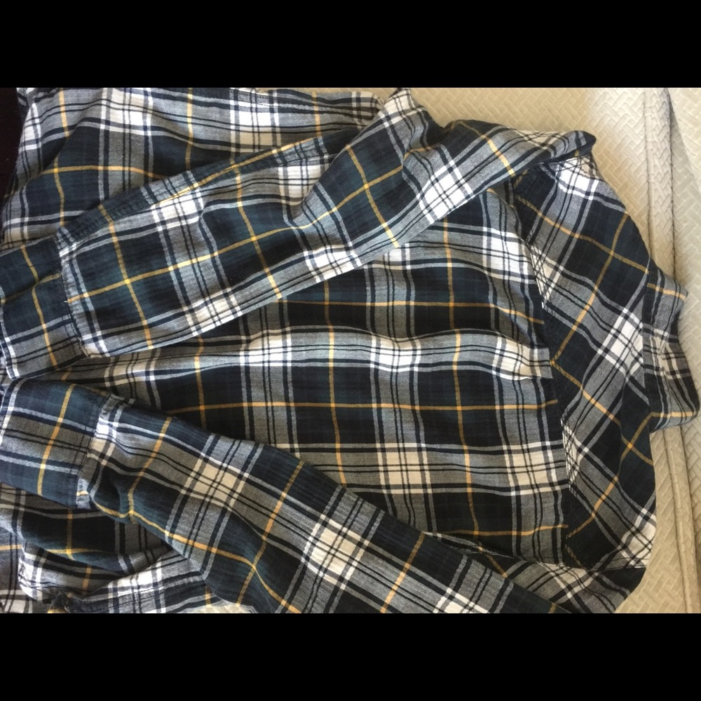 J Crew Plaid Button Down Classic!! - image 5